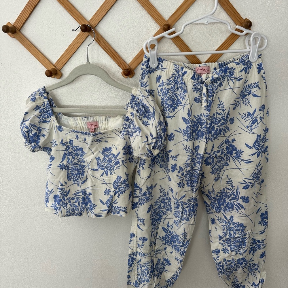 Floral Blue and White Kids Set